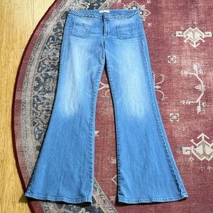 GUESS Braided Waist Flare Jeans Size 29
